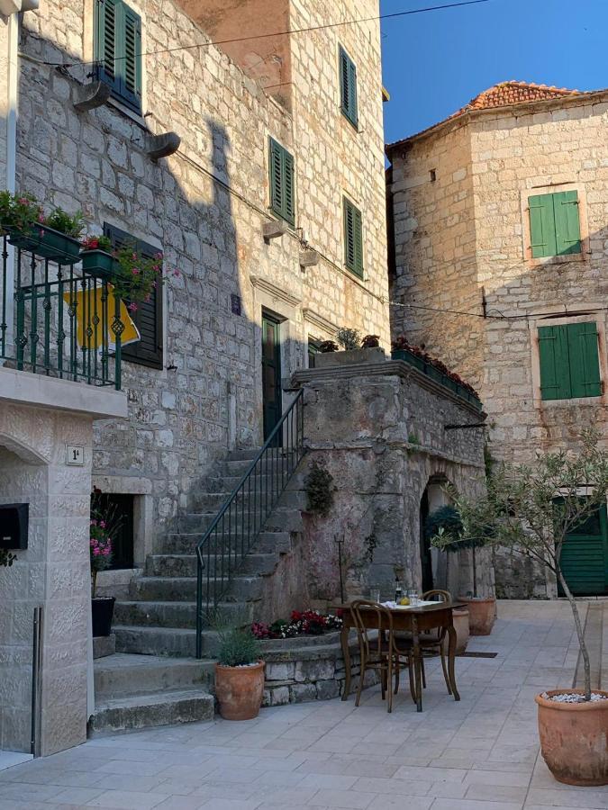 Residence Bella Stari Grad  Zewnętrze zdjęcie